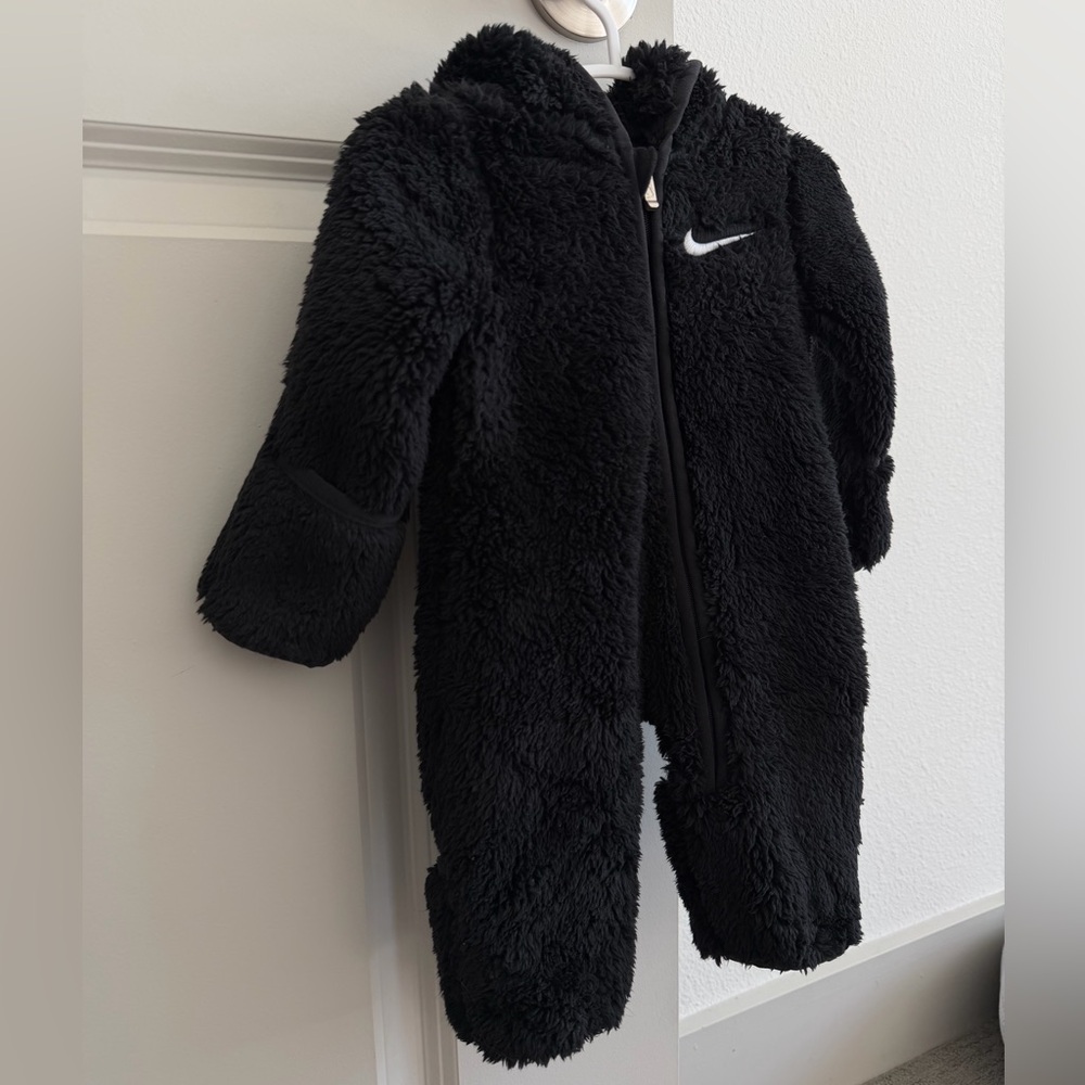 Nike Baby Unisex Hooded Sherpa Black Fleece Footie